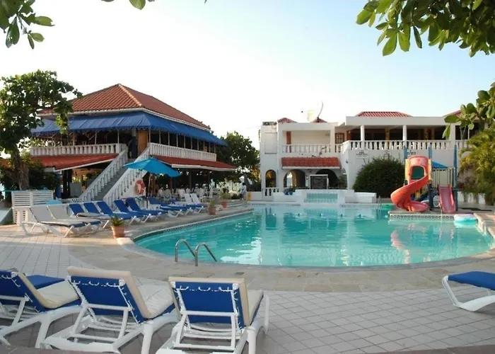 2 Bedroom Beachfront With King Bed And Pool *